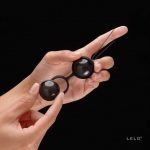 Lelo Luna Beads Noir Balls, eggs and bullets | SEX Shop Ireland 12